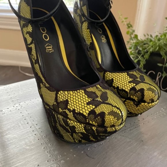 New ALDO OLMOS black lace and neon yellow 6.5/37 - Picture 7 of 10